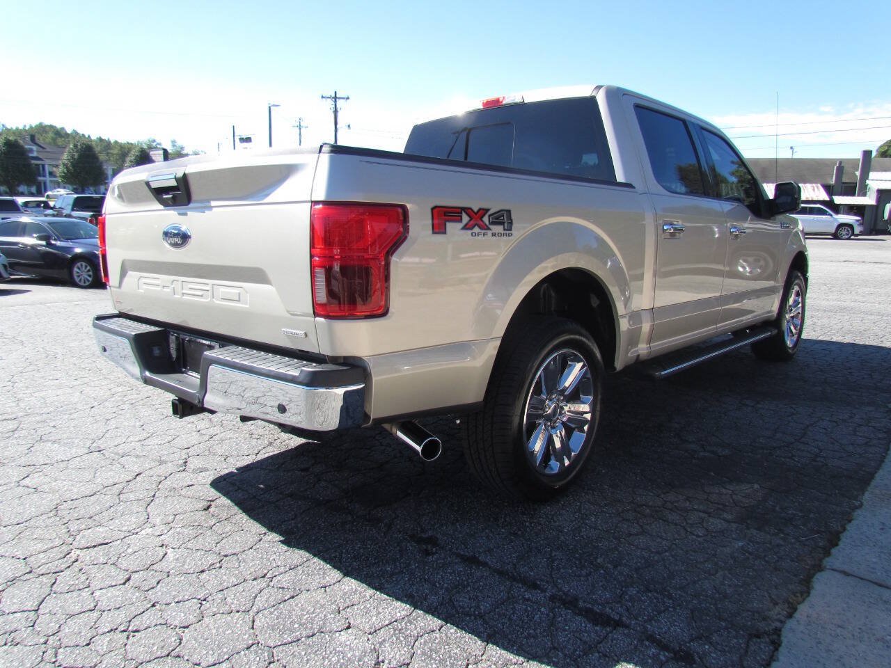 Used 2018 Ford F150 XLT w/ Equipment Group 302A Luxury AWD/4WD image 5