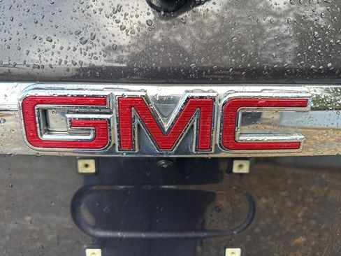 Used 2017 GMC Acadia Denali w/ Technology Package image 10