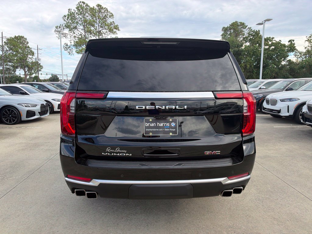 Used 2025 GMC Yukon XL Denali w/ Denali Reserve Package AWD/4WD image 4