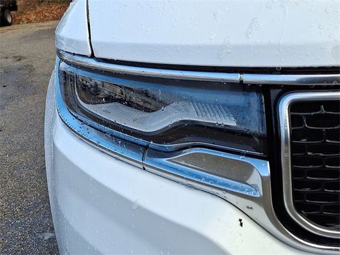 Used 2022 Jeep Wagoneer Series III w/ Premium Group I image 9