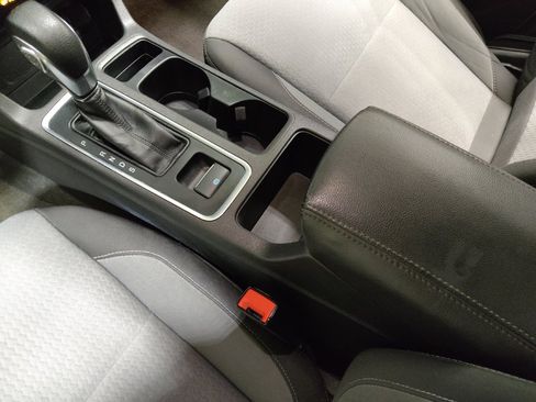 Used 2019 Ford Escape SE AWD/4WD image 26