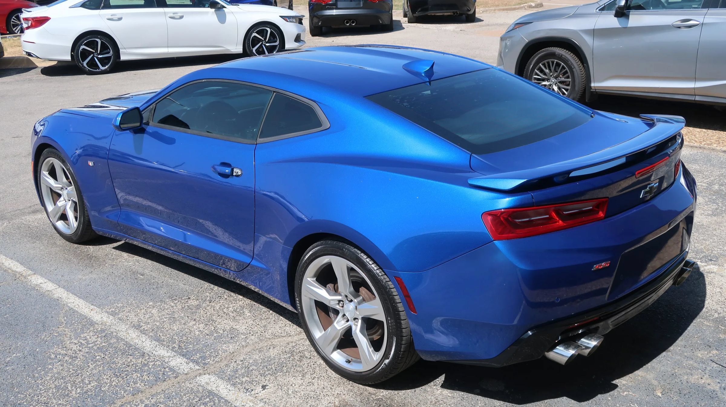 Used 2018 Chevrolet Camaro SS RWD image 14