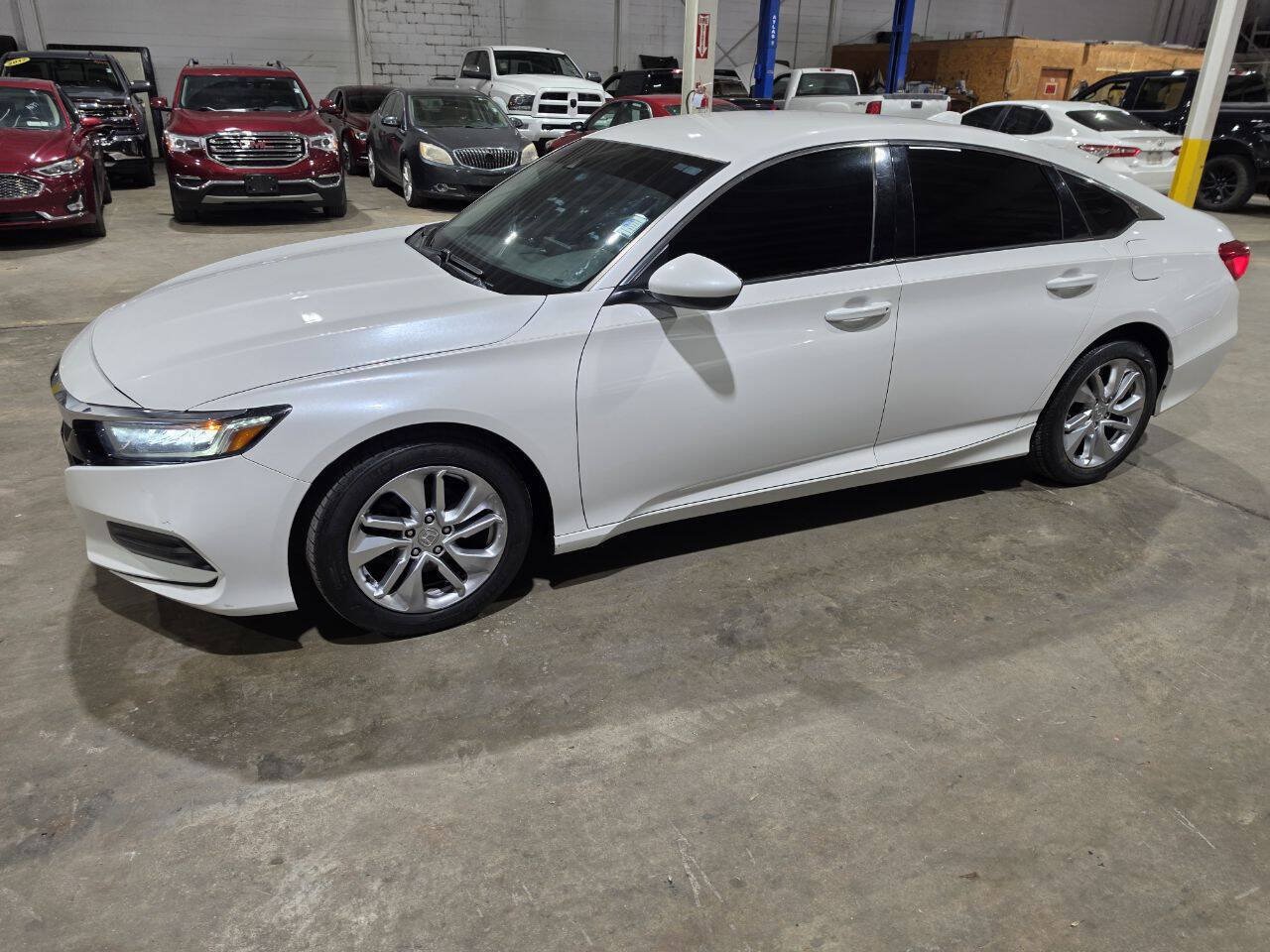 Used 2019 Honda Accord LX image 3