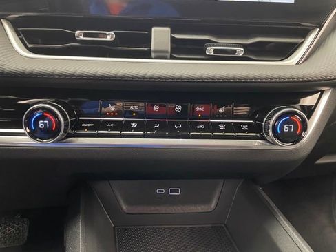 New 2026 Chevrolet Equinox LT w/ Convenience Package II AWD/4WD image 6