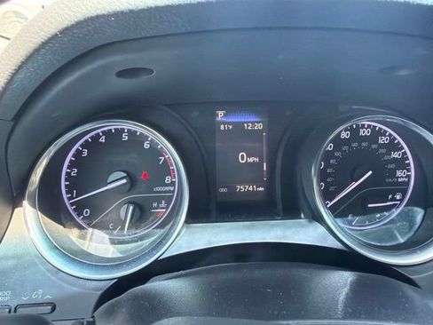 Used 2020 Toyota Camry LE w/ Carpet Mat Package FWD image 10