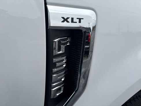 Used 2022 Ford F350 XLT w/ XLT Value Package image 28