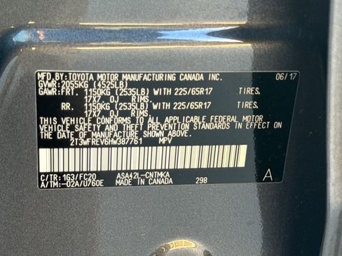 Used 2017 Toyota RAV4 XLE image 22