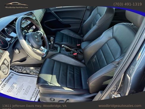 Used 2019 Volkswagen Golf 4-Door image 14