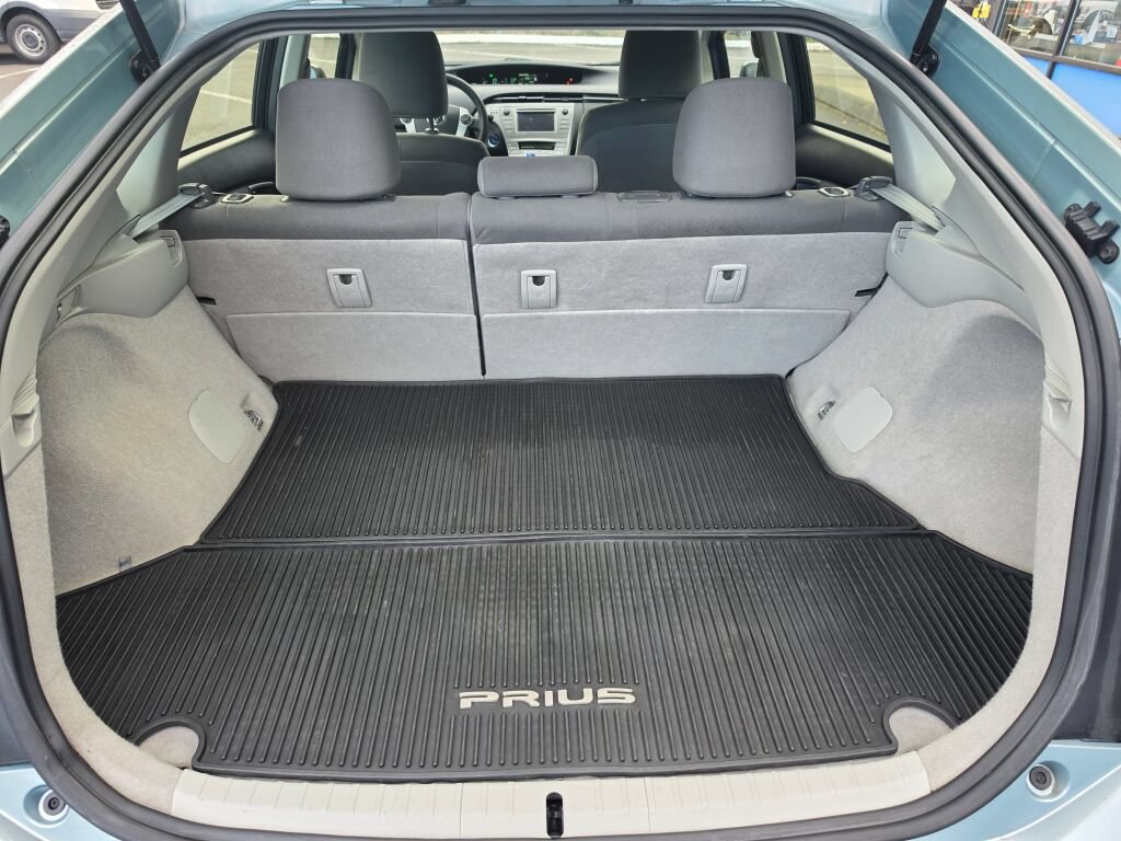 Used 2013 Toyota Prius Three FWD image 11