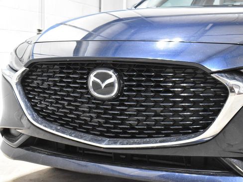 Used 2021 MAZDA MAZDA3 s image 27