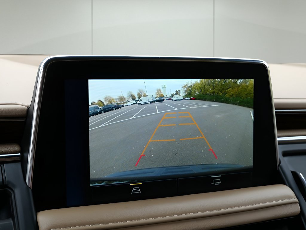 Used 2022 Chevrolet Suburban Premier AWD/4WD image 42