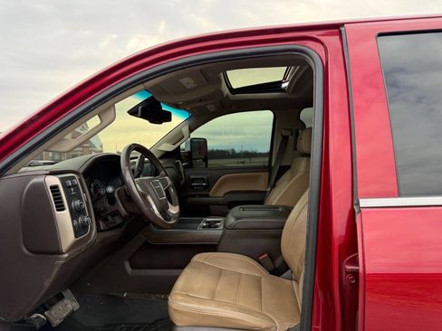 Used 2018 GMC Sierra 2500 Denali w/ Duramax Plus Package image 10