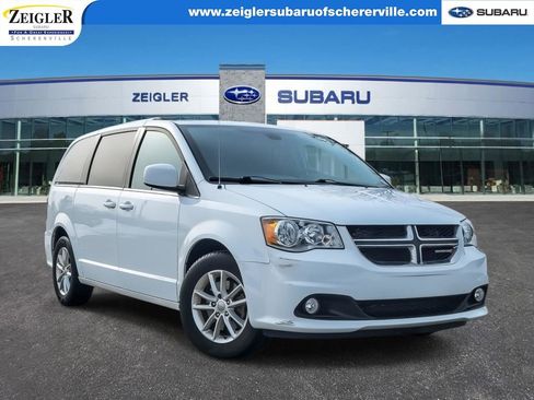 Used 2019 Dodge Grand Caravan SXT image 1