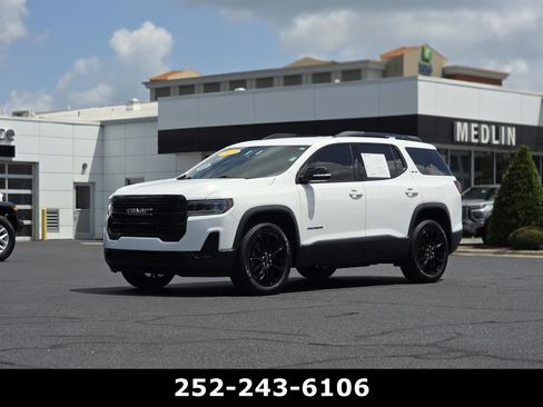 Used 2023 GMC Acadia SLE w/ Driver Convenience Package FWD image 3