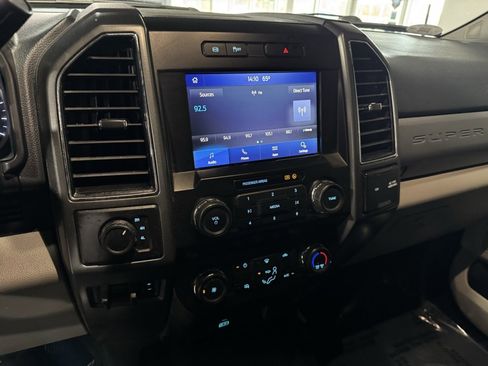 Used 2021 Ford F250 XLT image 10