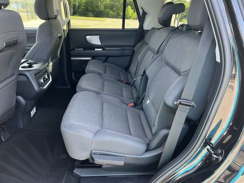 Used 2025 Ford Expedition Active RWD image 22