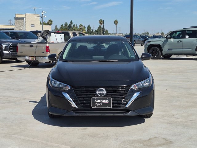 Used 2024 Nissan Sentra SV FWD image 2