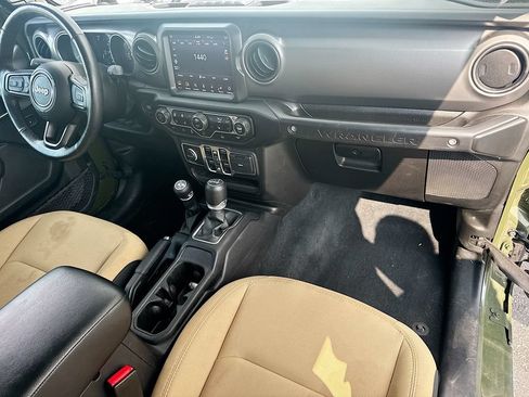 Used 2023 Jeep Wrangler Unlimited w/ Cold Weather Group AWD/4WD image 33