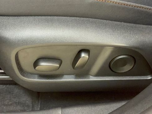 Used 2025 Chevrolet Equinox ACTIV w/ Safety and Technology Package AWD/4WD image 16