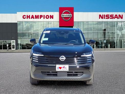 New 2026 Nissan Kicks SV w/ SV Premium Package image 2