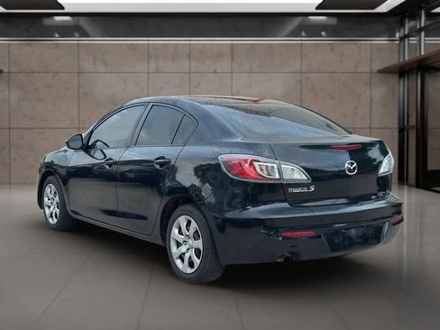 Used 2013 MAZDA MAZDA3 i SV FWD image 3