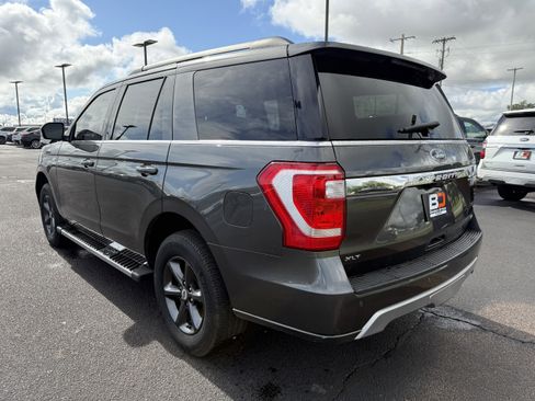 Used 2020 Ford Expedition XLT w/ Equipment Group 202A image 4