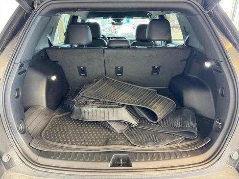 Used 2025 Chevrolet Equinox RS w/ Safety and Technology Package image 37