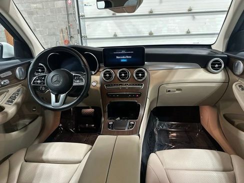 Used 2020 Mercedes-Benz GLC 300 4MATIC image 16