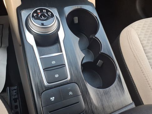 Used 2022 Ford Escape SE w/ Cold Weather Package image 16