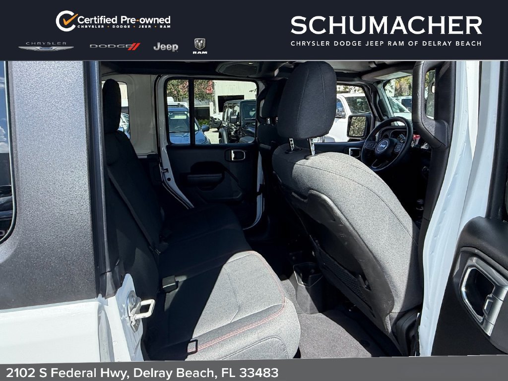 Certified 2024 Jeep Wrangler Unlimited Rubicon AWD/4WD image 18