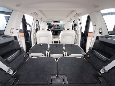 Used 2021 Volvo XC90 T8 Inscription Expression w/ Protection Package Premier image 33