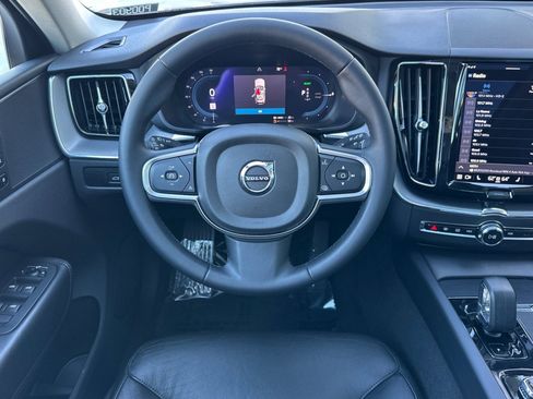 Used 2023 Volvo XC60 T8 Core image 14