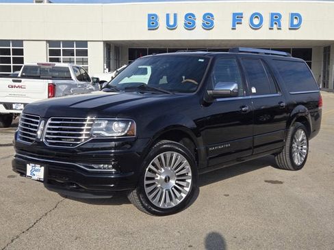 Used 2017 Lincoln Navigator L Select image 1