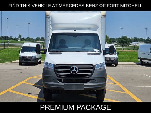 New 2024 Mercedes-Benz Sprinter 4500 image 2