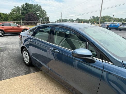 Used 2019 Ford Fusion S FWD image 6