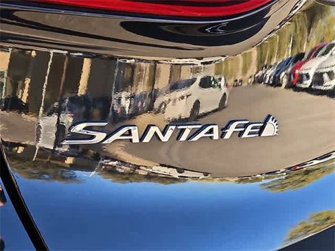 Used 2020 Hyundai Santa Fe SE image 12