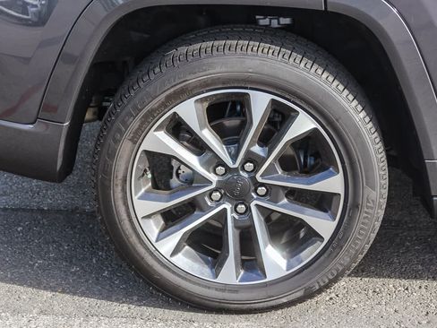 Used 2024 Jeep Grand Cherokee Overland w/ Trailer Tow Package image 8