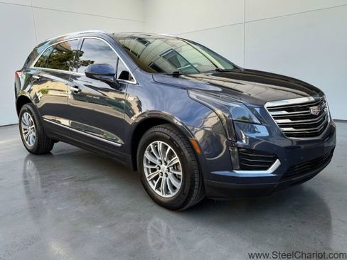 Used 2018 Cadillac XT5 Luxury w/ Driver Awareness Package image 8
