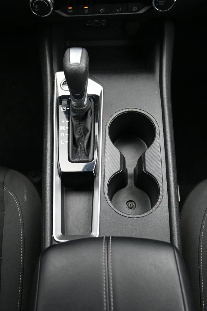 Used 2025 Nissan Altima 2.5 SV FWD image 19