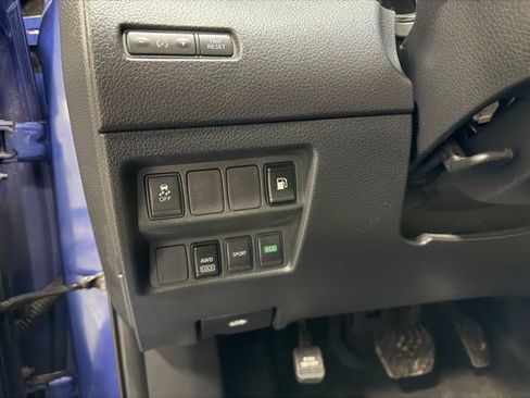 Used 2018 Nissan Rogue S image 16