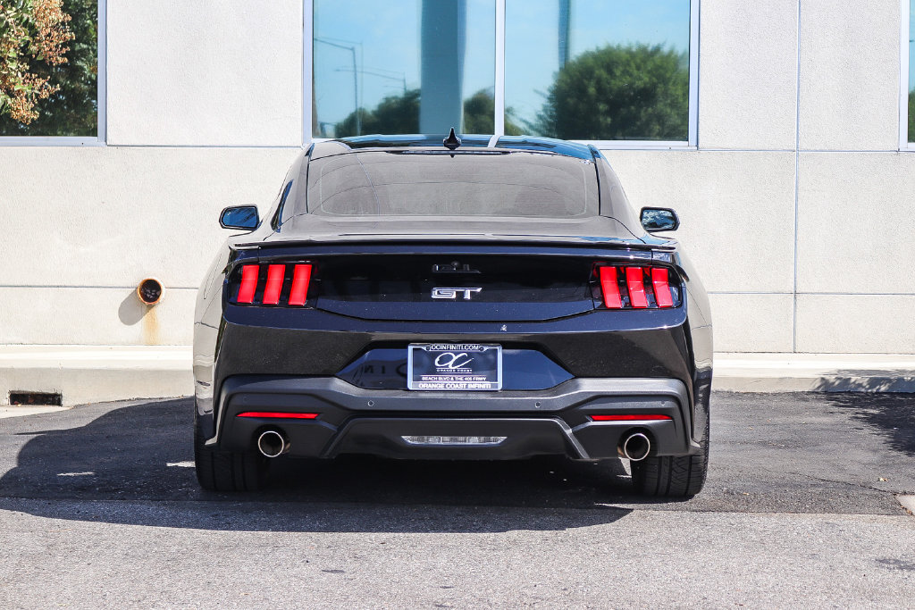 Used 2025 Ford Mustang GT RWD image 7