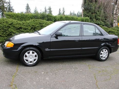 Used 1999 MAZDA Protege LX image 1