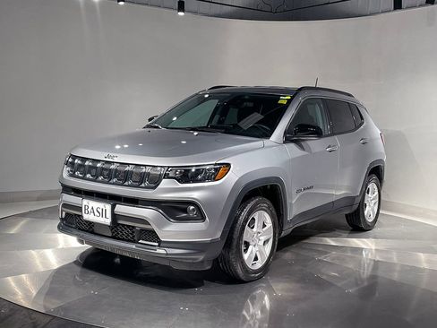 Used 2022 Jeep Compass Latitude w/ Convenience Group image 8