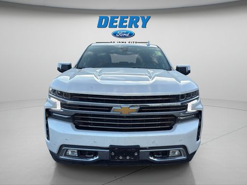 Used 2022 Chevrolet Silverado 1500 High Country w/ Technology Package AWD/4WD image 10