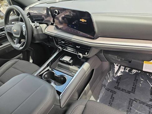 New 2026 Chevrolet Suburban LS w/ LPO, Dark Essentials Package RWD image 8