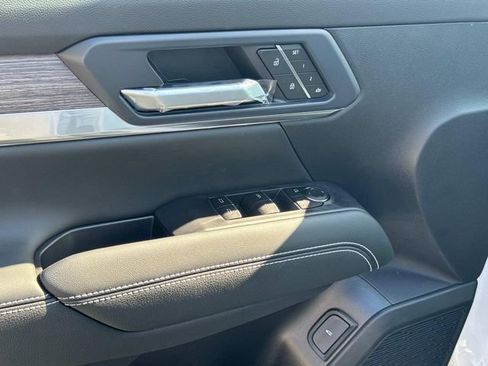 New 2026 GMC Terrain Denali image 23