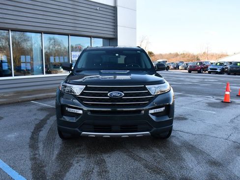 Used 2022 Ford Explorer XLT w/ Equipment Group 202A image 10