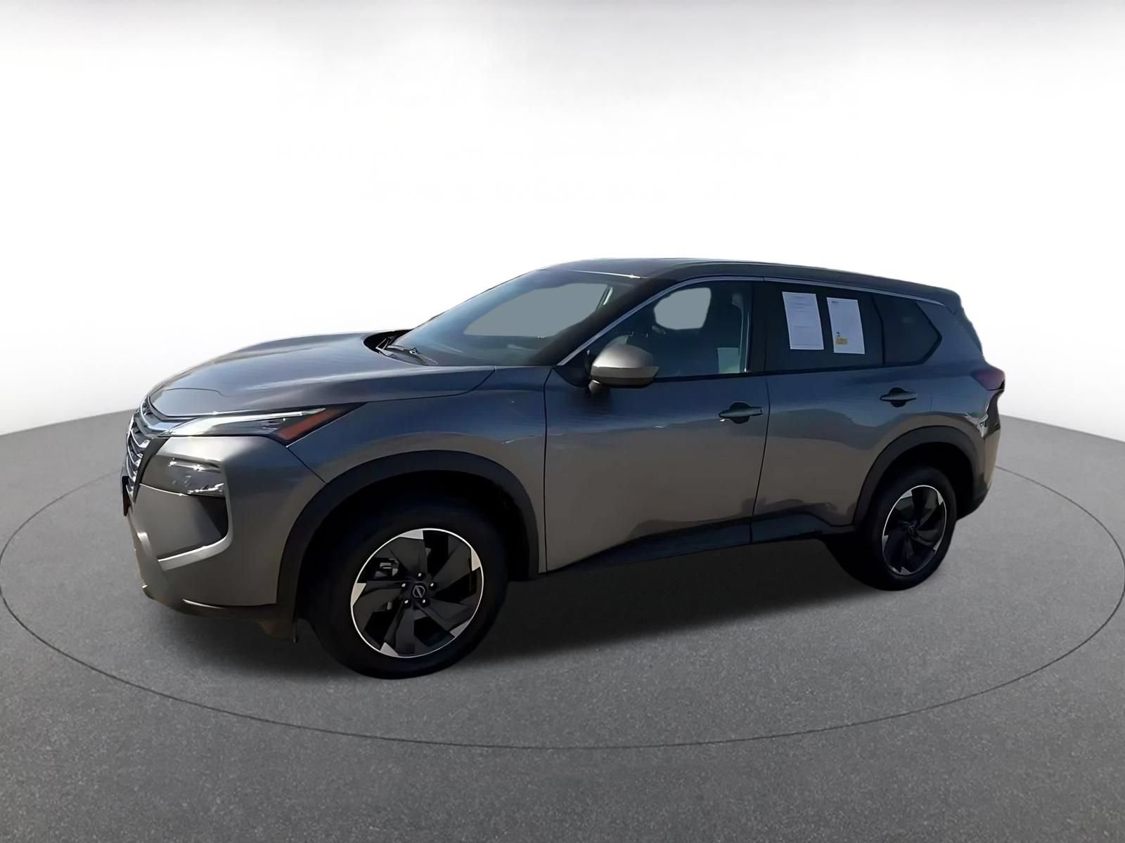 Used 2025 Nissan Rogue SV AWD/4WD image 7