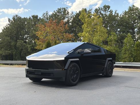 Used 2024 Tesla Cybertruck Cyberbeast AWD/4WD image 12