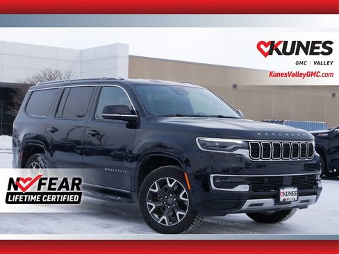 Used 2024 Jeep Wagoneer Series III image 1